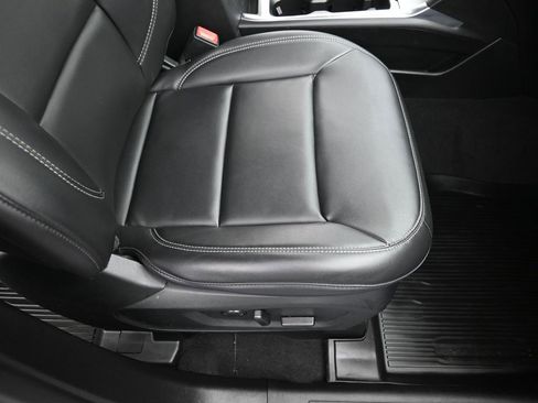 Certified 2023 Ford Explorer XLT w/ Equipment Group 202A image 35