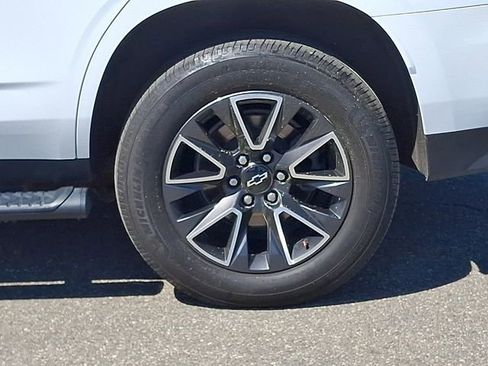 Used 2022 Chevrolet Tahoe Z71 image 30