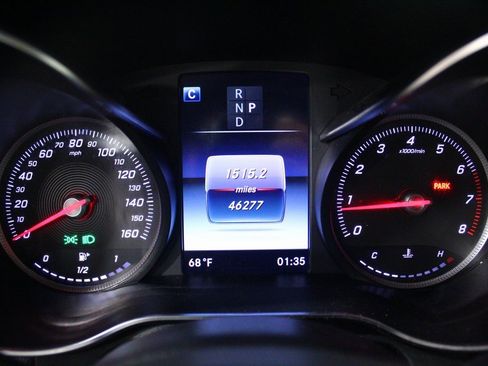 Used 2018 Mercedes-Benz GLC 300 4MATIC image 19