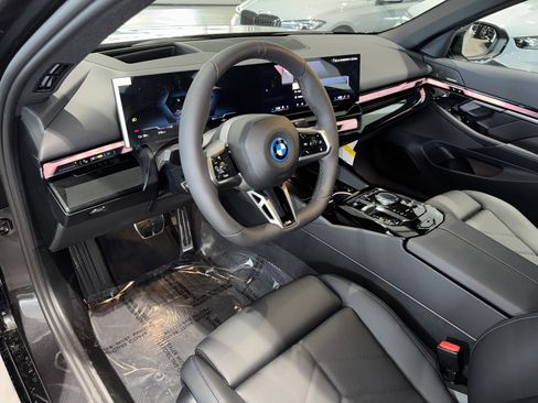 New 2026 BMW i5 eDrive40 w/ M Sport Package RWD image 15
