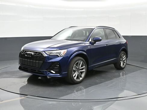 New 2025 Audi Q3 2.0T Premium image 3