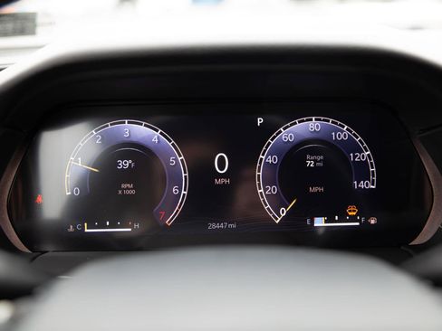 Used 2023 Jeep Grand Cherokee L Limited w/ Black Appearance Package image 7