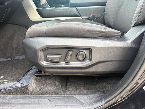 Used 2025 Toyota Tundra SR5 w/ SR5 Convenience Package RWD image 18