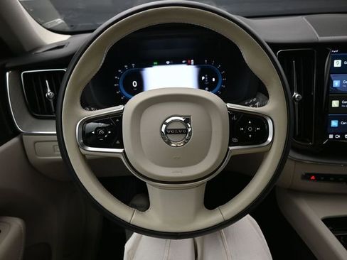 Used 2023 Volvo XC60 B5 Plus w/ Climate Package image 23