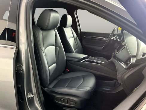Used 2023 Buick Enclave Essence w/ Sport Touring Edition FWD image 9