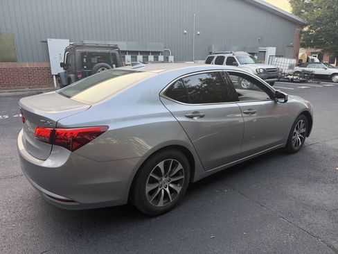 Used 2017 Acura TLX FWD image 6
