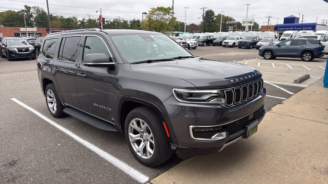 Used 2022 Jeep Wagoneer Series II w/ Convenience Group I AWD/4WD image 1