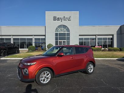 Used 2022 Kia Soul LX w/ Technology Package