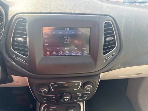 Used 2018 Jeep Compass Latitude w/ Popular Equipment Group image 16