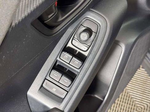 Used 2024 Subaru Crosstrek 2.0i Premium image 18