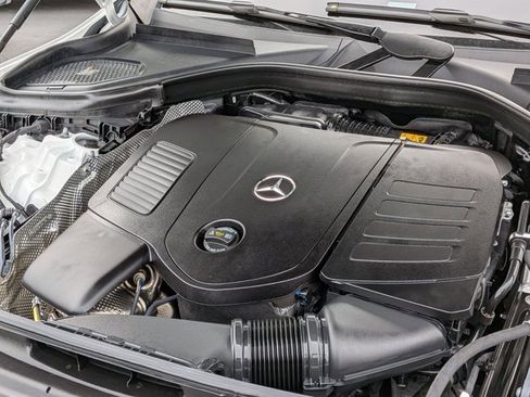 Certified 2024 Mercedes-Benz GLC 300 image 23