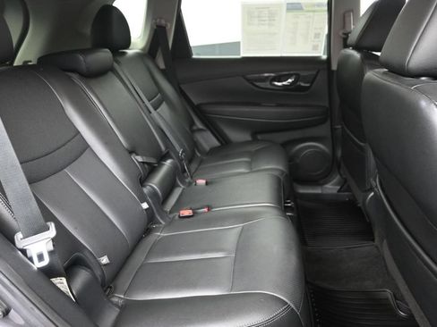 Used 2019 Nissan Rogue SL AWD/4WD image 10