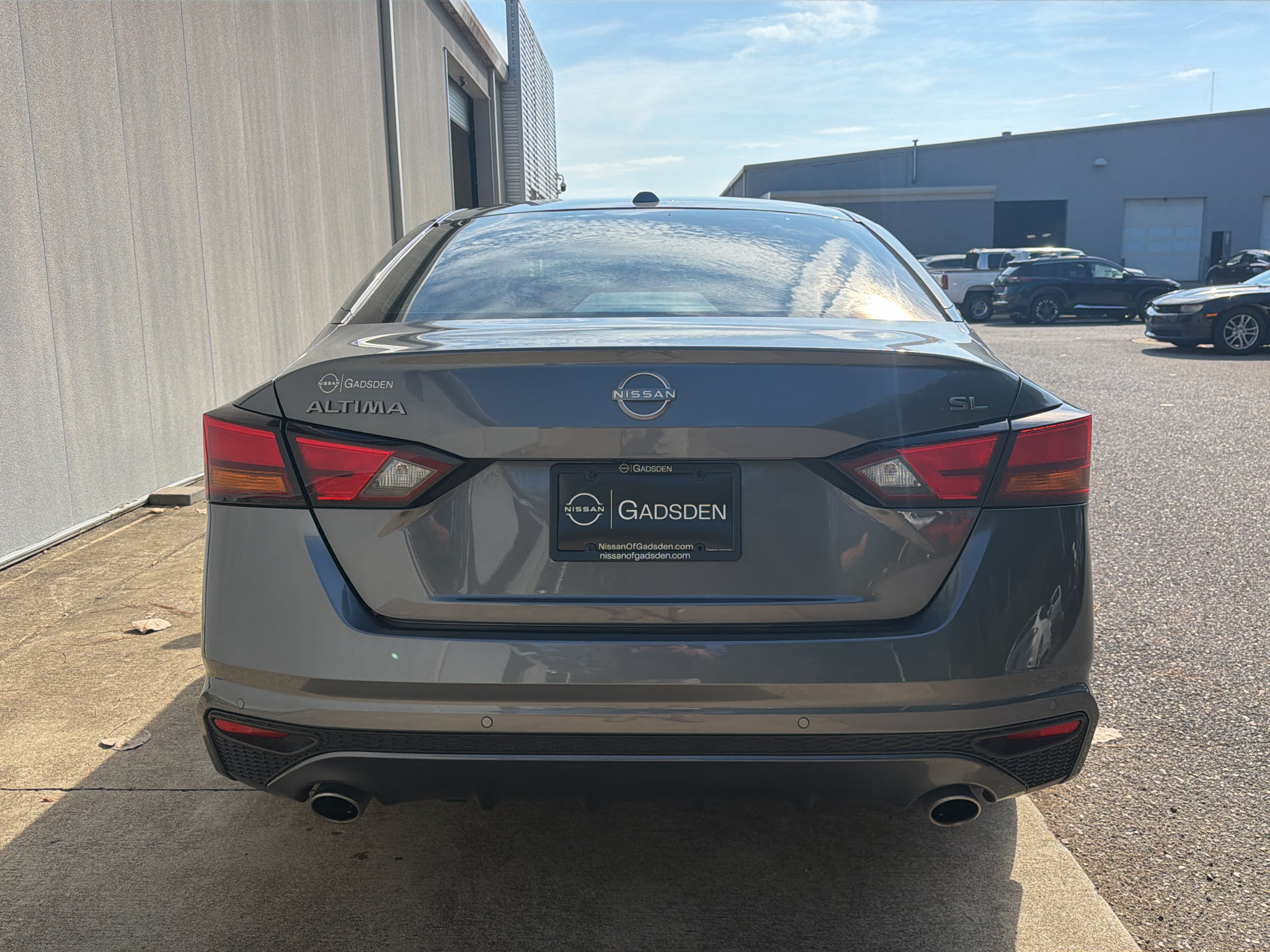 Used 2025 Nissan Altima 2.5 SL FWD image 4