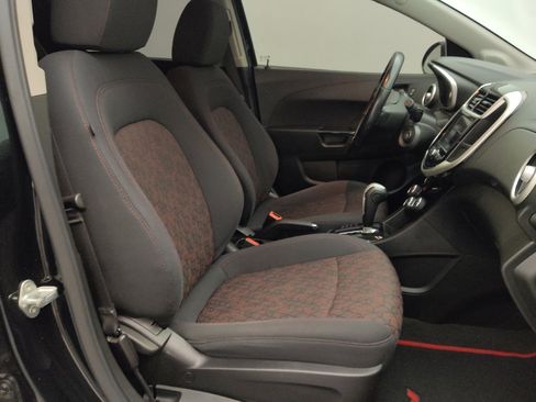 Used 2019 Chevrolet Sonic LT FWD image 21