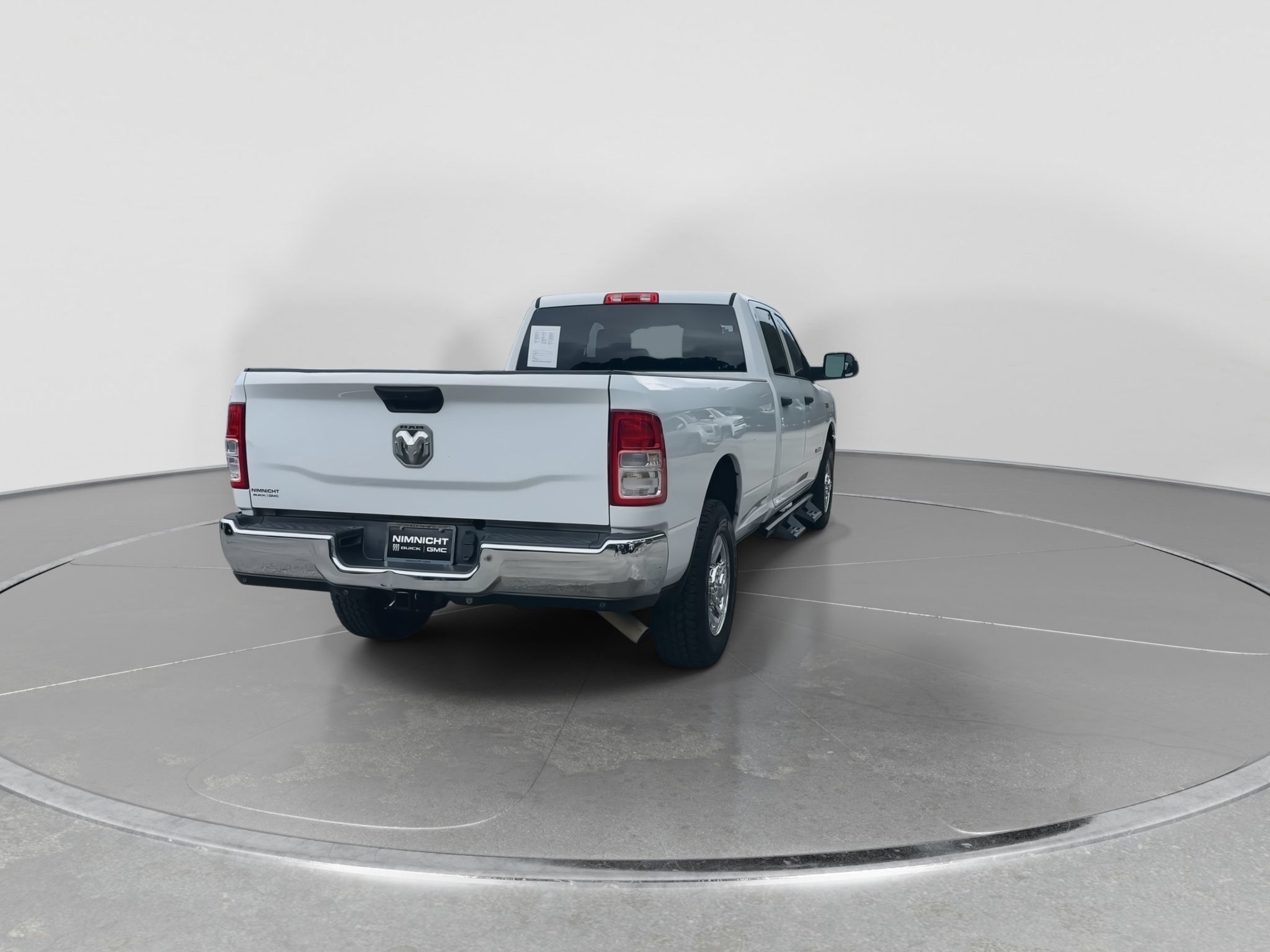 Used 2020 RAM 2500 Tradesman w/ Chrome Appearance Group RWD image 7