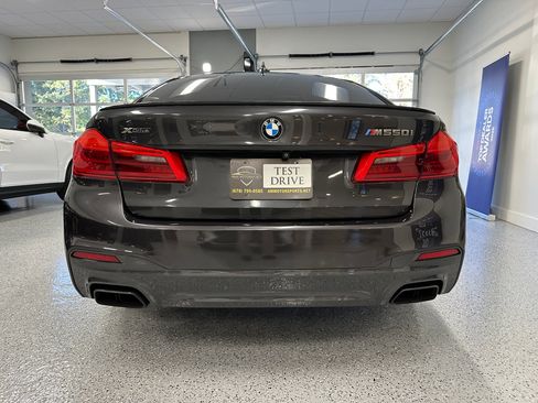 Used 2018 BMW M550i xDrive image 7