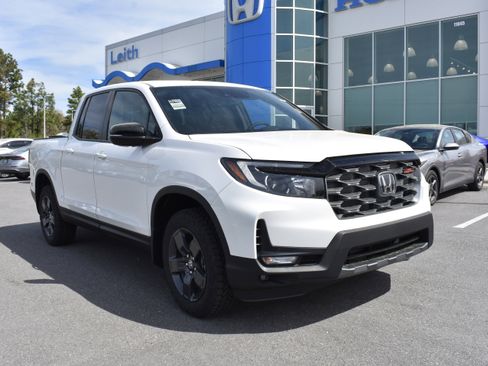 New 2026 Honda Ridgeline TrailSport image 3
