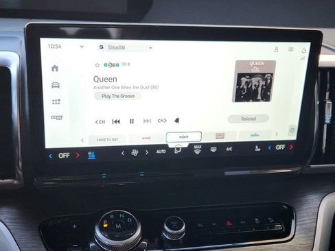 Used 2025 Ford Expedition Max Platinum image 5