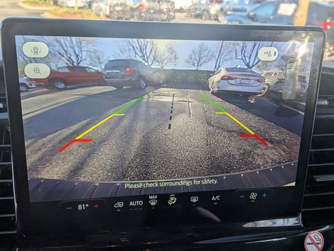 Used 2024 Ford Transit 350 XLT image 29