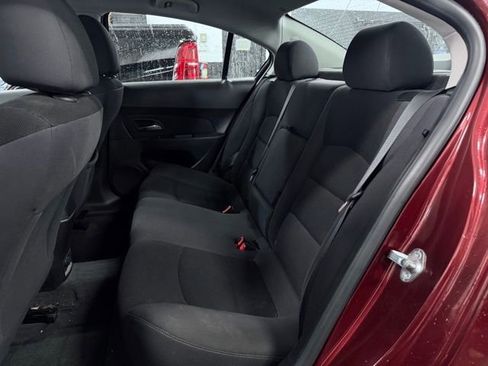 Used 2015 Chevrolet Cruze LT FWD image 17