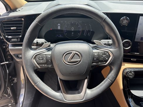 Used 2024 Lexus NX 250 FWD w/ Towing Package (2000 Lbs) image 18