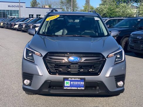 Used 2023 Subaru Forester Limited AWD/4WD image 3