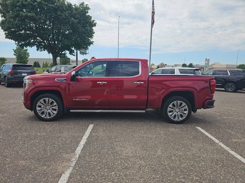 Used 2022 GMC Sierra 1500 Denali w/ Denali Premium Package AWD/4WD image 4