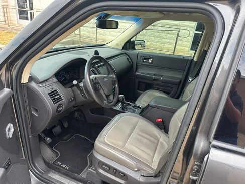 Used 2016 Ford Flex Limited w/ Equipment Group 301A FWD image 24