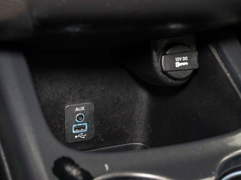 Used 2019 Dodge Journey SE w/ Connectivity Group image 17