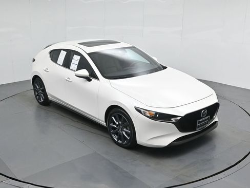 Used 2023 MAZDA MAZDA3 s image 38