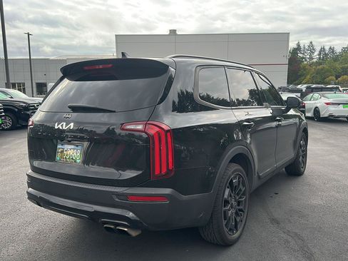 Used 2022 Kia Telluride EX w/ EX Premium Package AWD/4WD image 3