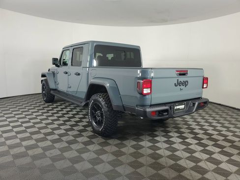 New 2025 Jeep Gladiator Sport image 6