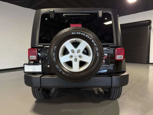 Used 2016 Jeep Wrangler Unlimited Sport w/ Quick Order Package 24S AWD/4WD image 5