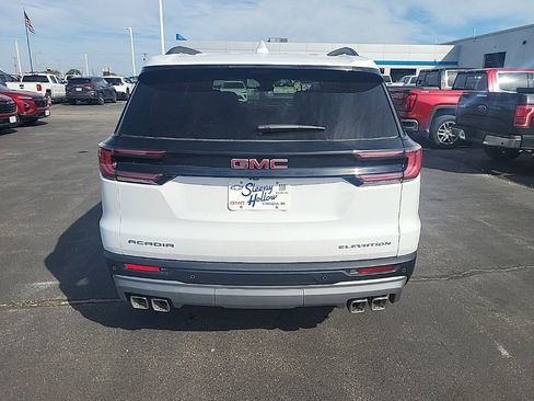 New 2026 GMC Acadia Elevation image 4