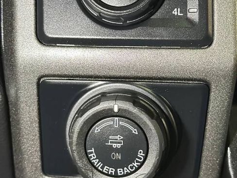Used 2018 Ford F150 Raptor w/ Equipment Group 802A Luxury AWD/4WD image 35