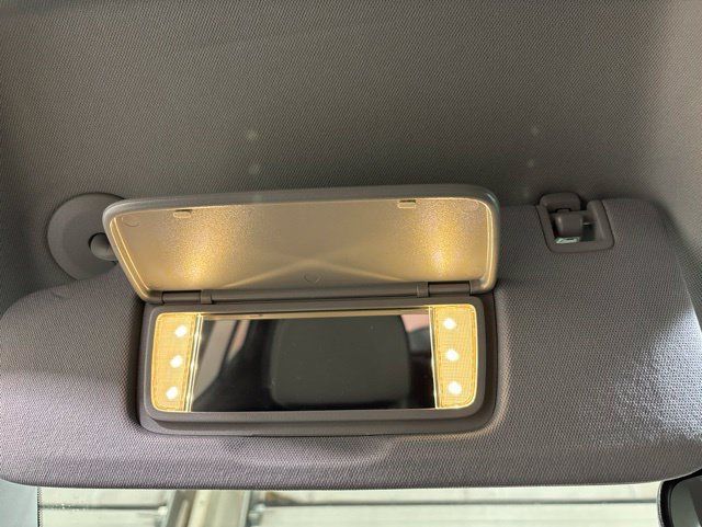 Used 2024 GMC Terrain SLE FWD image 59