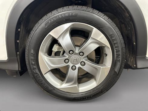 Used 2020 Honda HR-V LX image 13