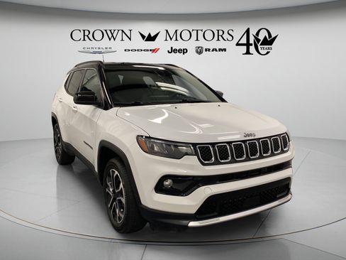 Used 2023 Jeep Compass Limited AWD/4WD image 9
