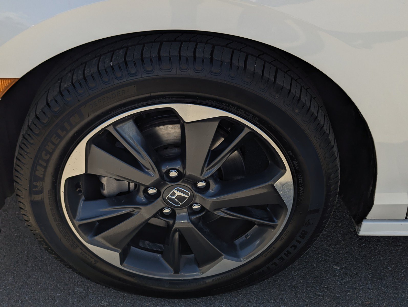 Used 2023 Honda Odyssey Elite image 7