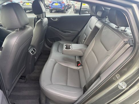 Used 2020 Hyundai Ioniq Limited image 20