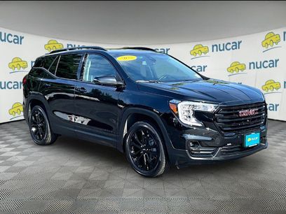 Used 2022 GMC Terrain SLT w/ Tech Package