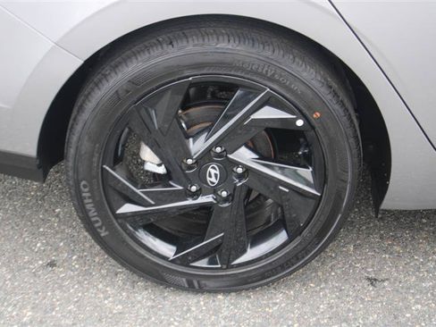Used 2026 Hyundai Elantra Sport FWD image 9