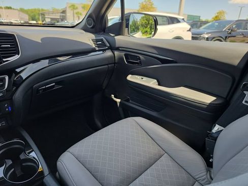 Used 2023 Honda Passport Elite image 11