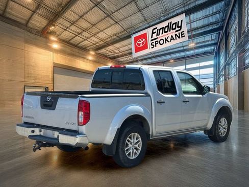 Used 2018 Nissan Frontier SV AWD/4WD image 4