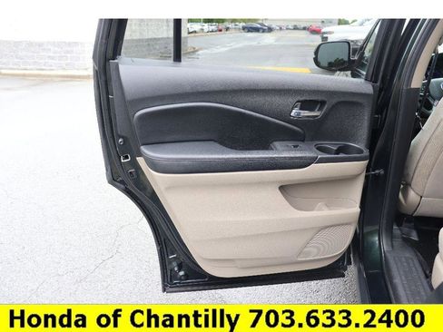 Used 2019 Honda Pilot LX image 24