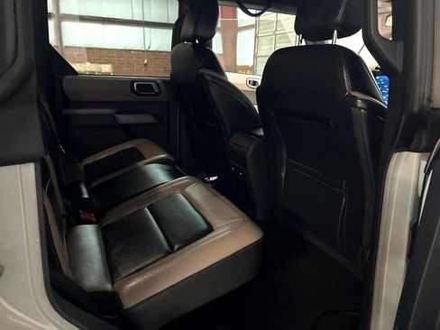 Used 2021 Ford Bronco Wildtrak image 32