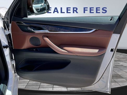 Used 2019 BMW X6 xDrive35i w/ M Sport Package image 27