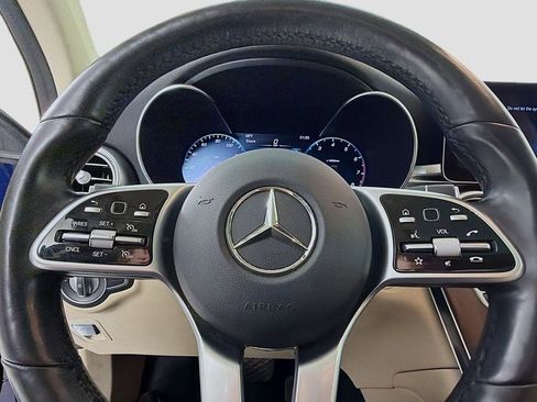 Used 2022 Mercedes-Benz GLC 300 4MATIC image 11