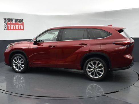 Used 2020 Toyota Highlander Limited AWD/4WD image 2