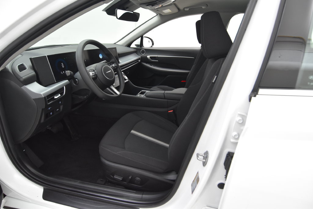 Used 2024 Hyundai Sonata SEL AWD/4WD image 24